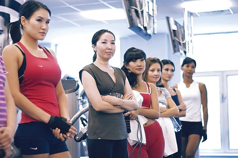 14P Sexy Kazakh girls in the GYM