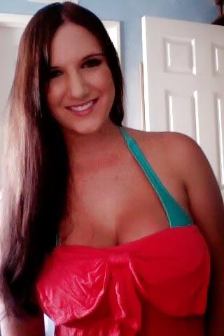 25P Big Boob Camgirl Valerie