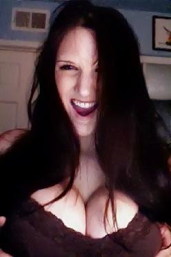 25P Big Boob Camgirl Valerie