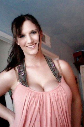 25P Big Boob Camgirl Valerie