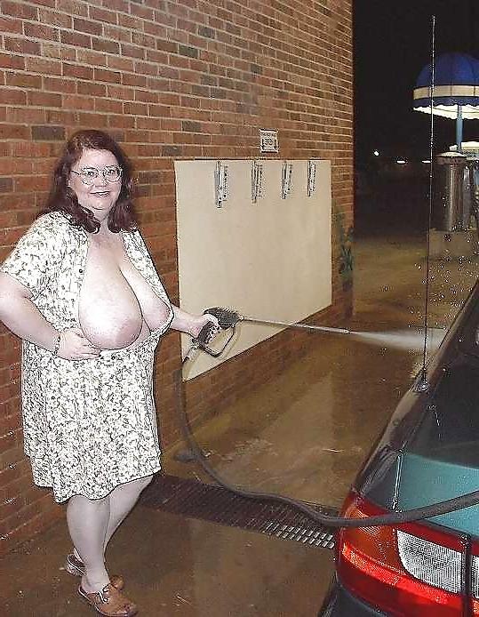 25P Saggy Sexy Milfs