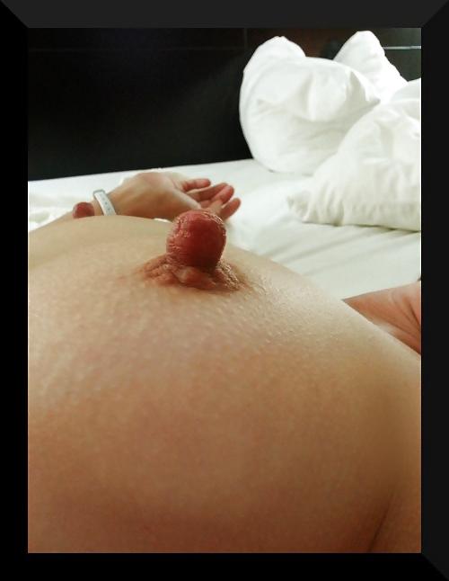 25P Saggy, nice, rare titties