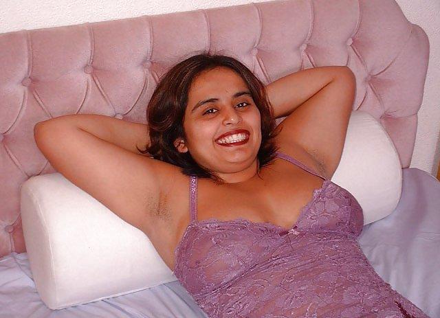25P Hot plump latina