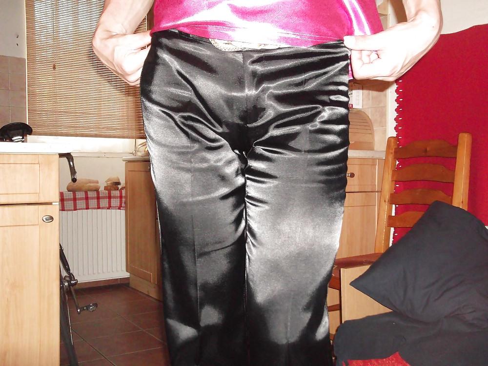 20P Black satin trousers and pink satin top