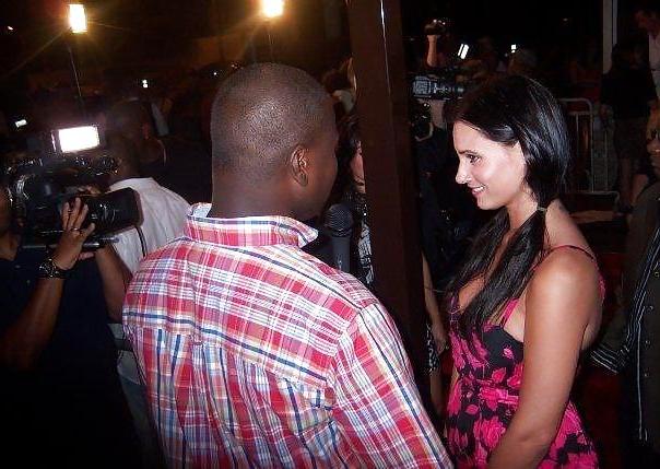 25P Interracial groupies (elles kiffent les blacks) - by Seydou