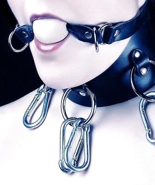 23P Teenager im BDSM