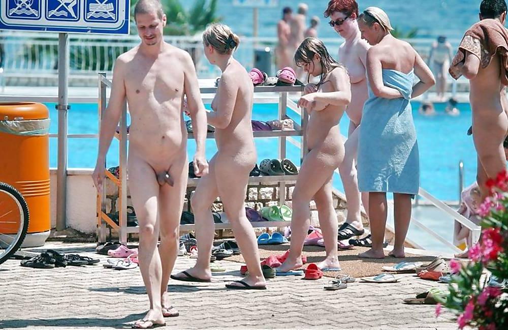25P Nudist