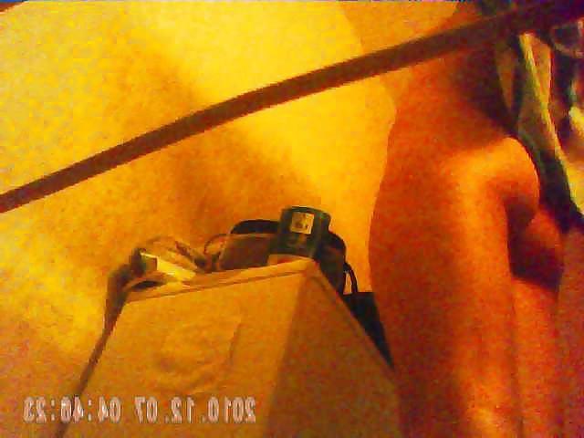25P 27 yo brunette with great bush caught by spy cam in shower