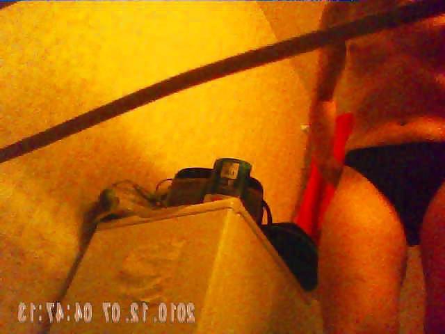 25P 27 yo brunette with great bush caught by spy cam in shower