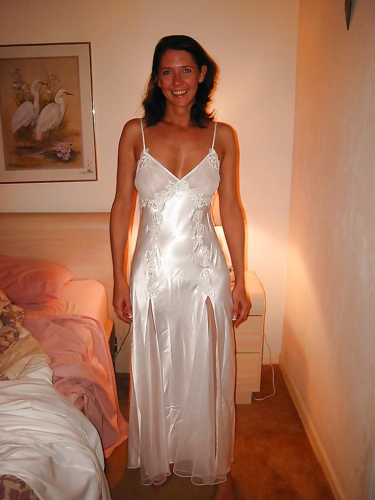 22P Satin mature