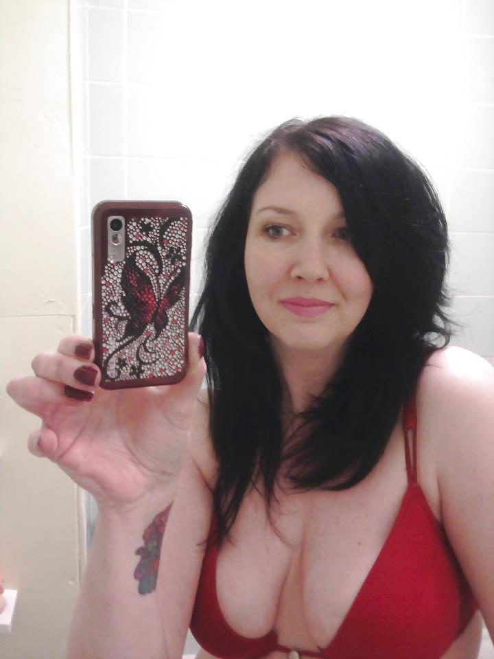 7P Saggy tit MILF