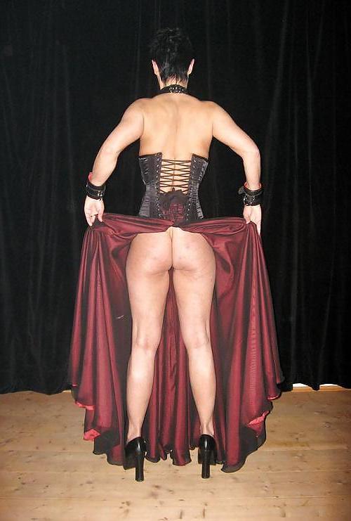 23P BDSM Institute dress code