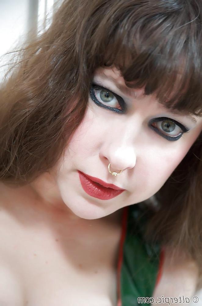25P BDSM Model & slave Anna Rose