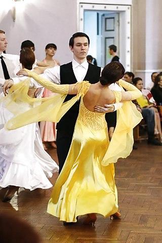 10P Yello satin dress