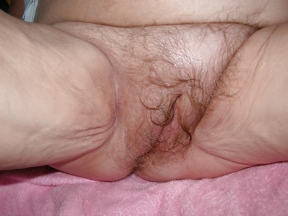 15P WET AND STICKY PUSSY