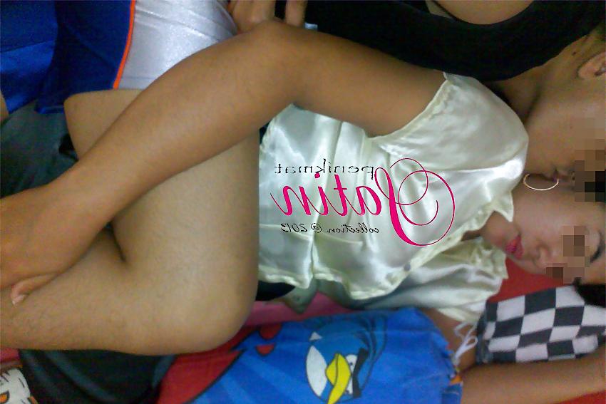 12P Collection penikmat satin