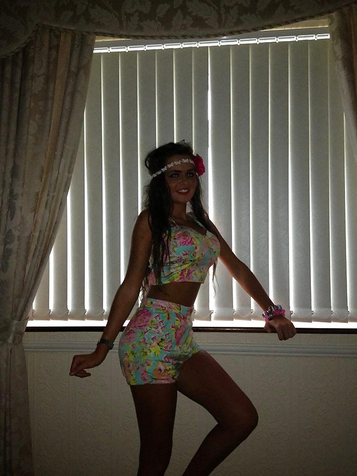25P Wanking elizabeth 3