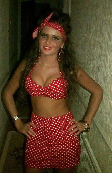 25P Wanking elizabeth 3