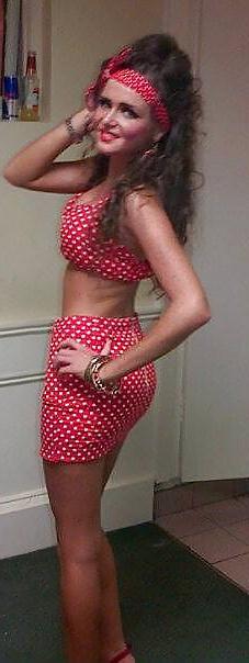 25P Wanking elizabeth 3
