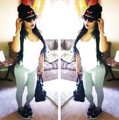 15P ASS LOVELY SEXY LATINA