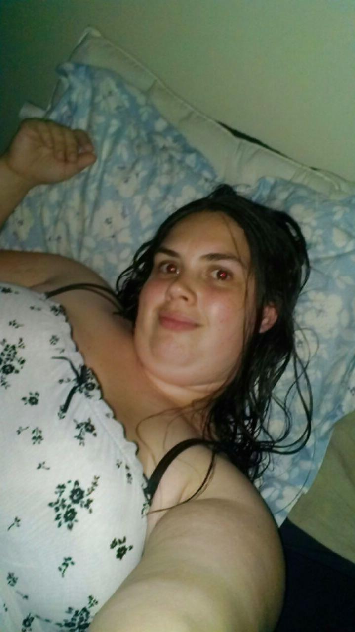 11P Sexy wife in her naughty nighties
