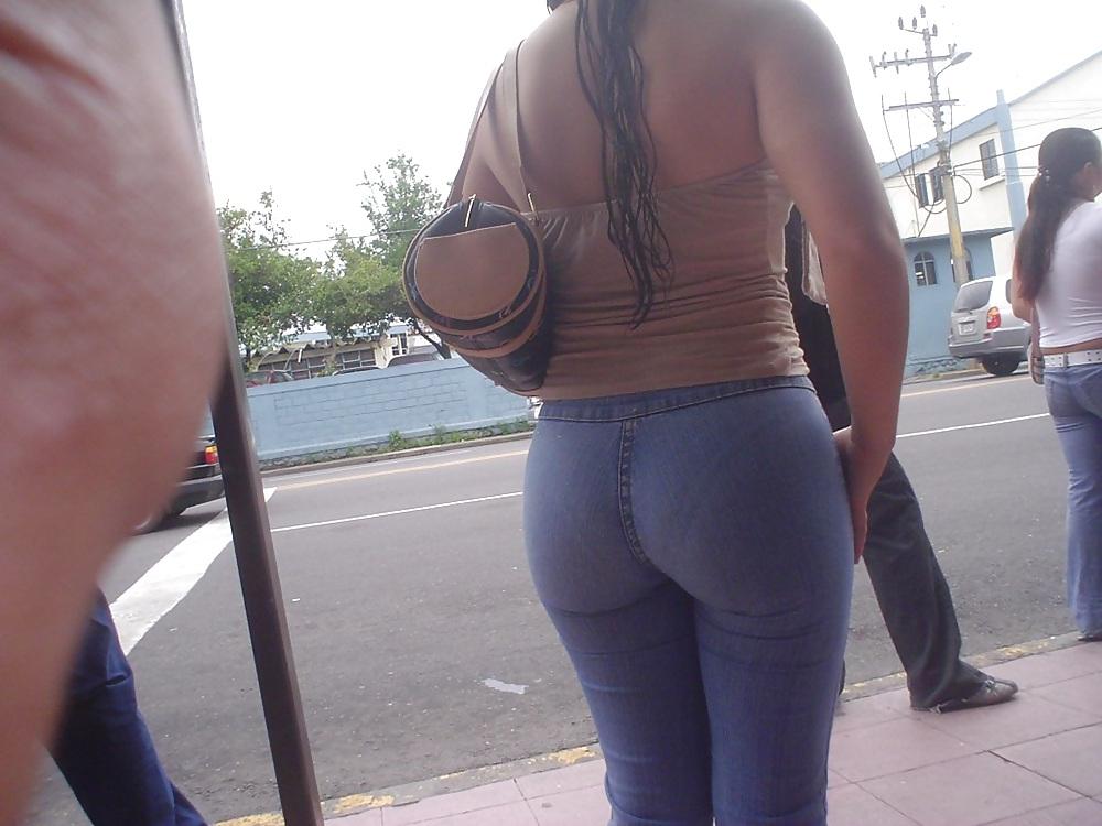 5P Esperando El Bus