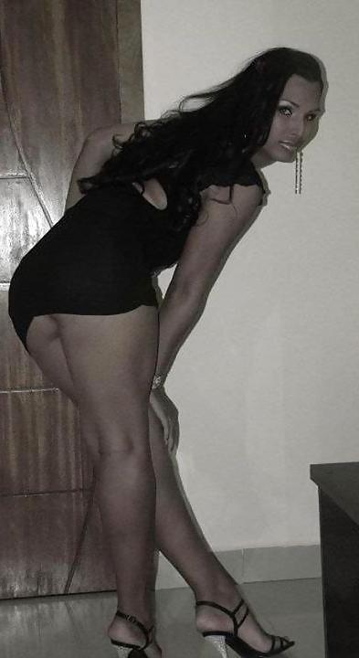 21P Shemale latina