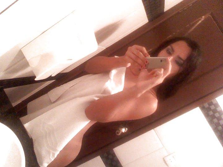 21P Shemale latina
