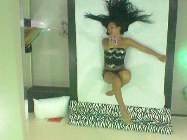 21P Shemale latina