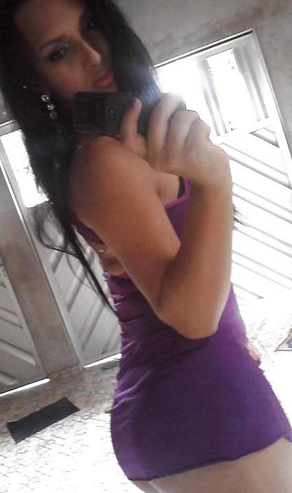 21P Shemale latina