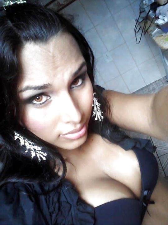 21P Shemale latina