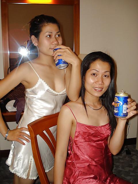 19P White satin girl