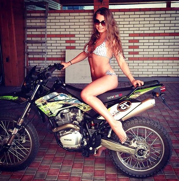 19P Russische sexy Beine - 2