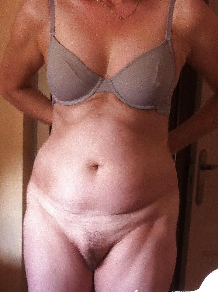 25P Nudist