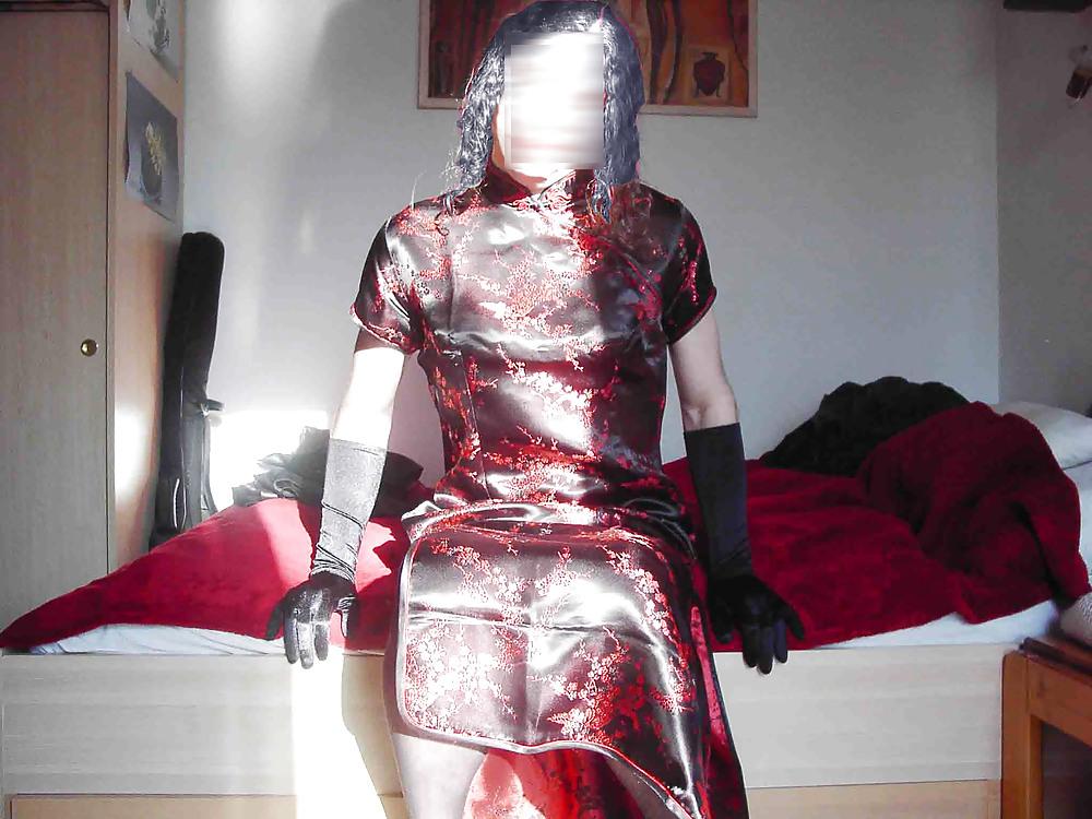25P Some pics from me in satin