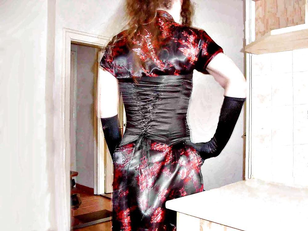 25P Some pics from me in satin