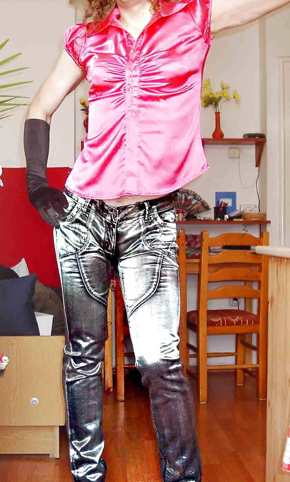 25P Some pics from me in satin