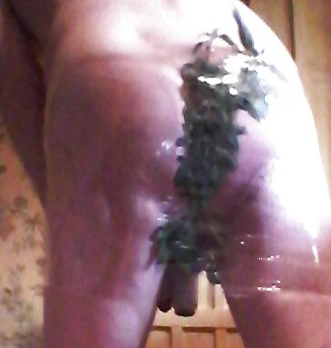 16P Hard nettles punishment punition aux orties bdsm