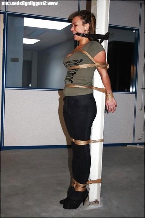 19P XCHICAS BDSM 100 