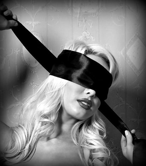 18P Blindfolded Sensuality 2