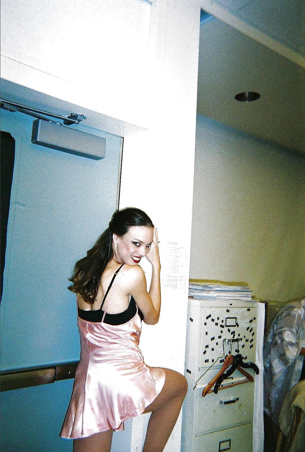 25P Single girl in Satin nighty