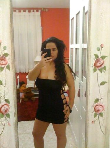 5P Naughty latina milf