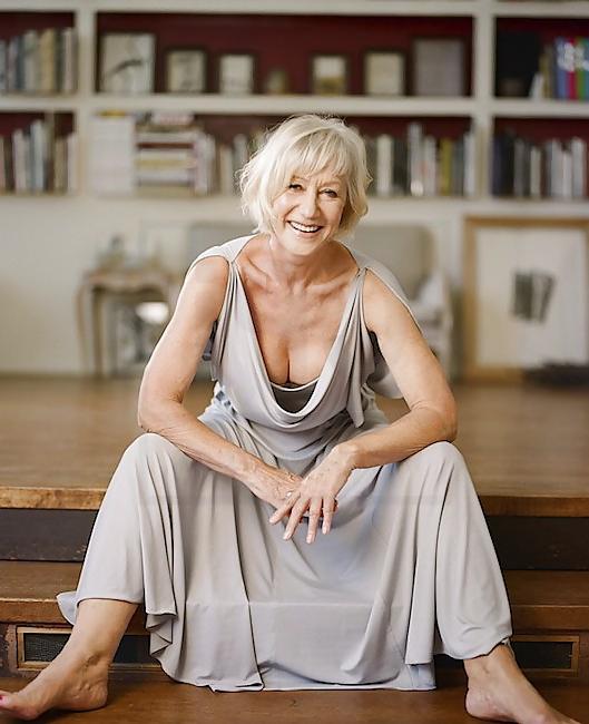 21P Wanking to Helen Mirren