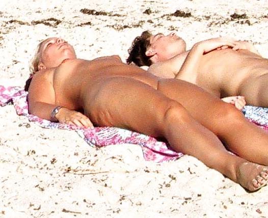 25P Nudist 3