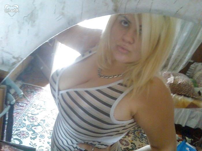 18P Busty Bulgarian Woman 14
