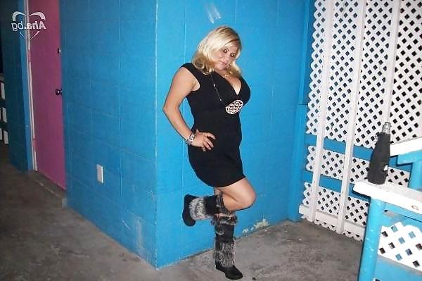 18P Busty Bulgarian Woman 14