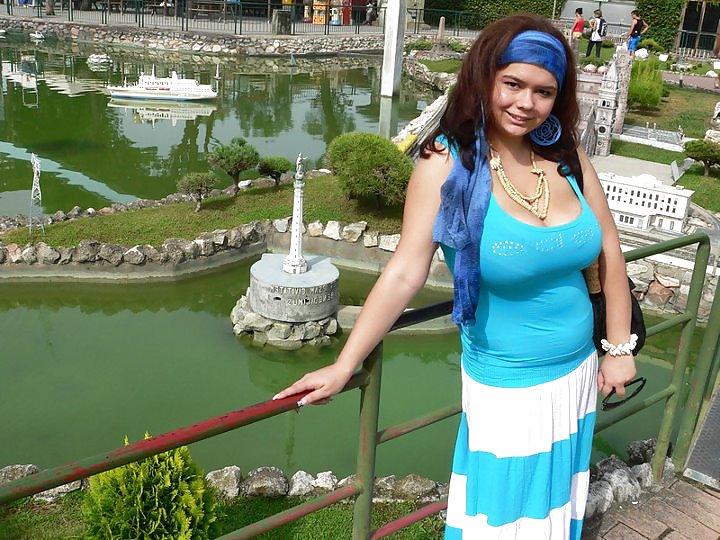 24P Busty Bulgarian Woman 10