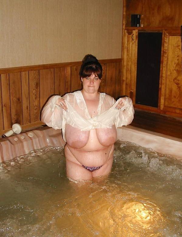 25P Busty Hairy Grannies 1