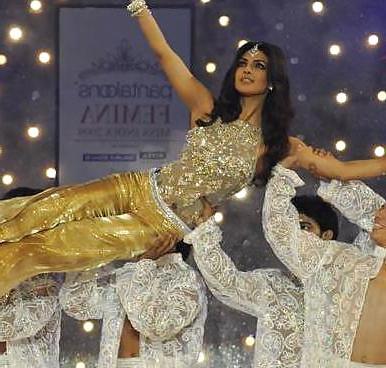 25P Indian Actress Femdom Pics 3