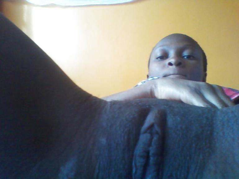 7P FLEUR – 18 Jahre alt – Kamerun